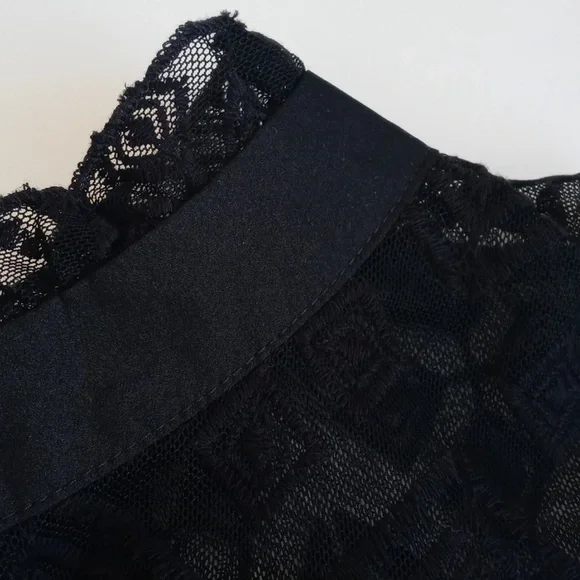 NWT BCBGeneration Women’s Laced Black & Purple Paisley Sleeveless Short Romper S - Picture 8 of 16